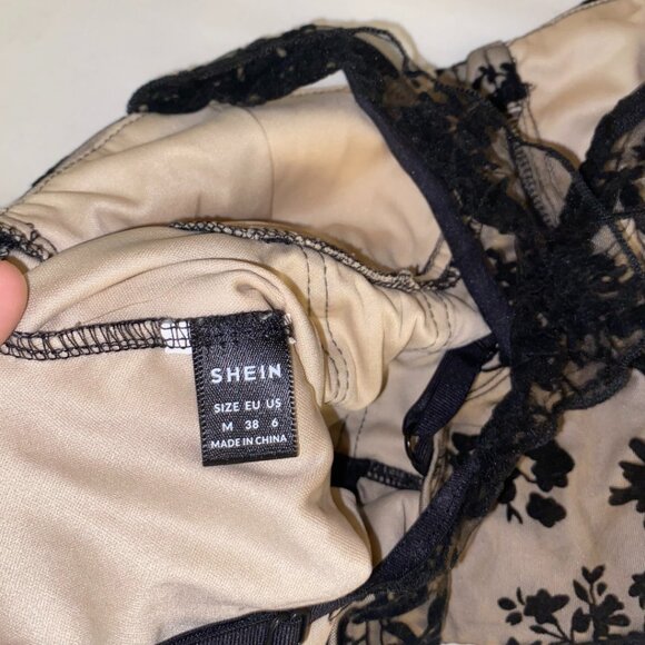 NWOT SHEIN Black and Nude Lace Crop Top - Picture 3 of 4